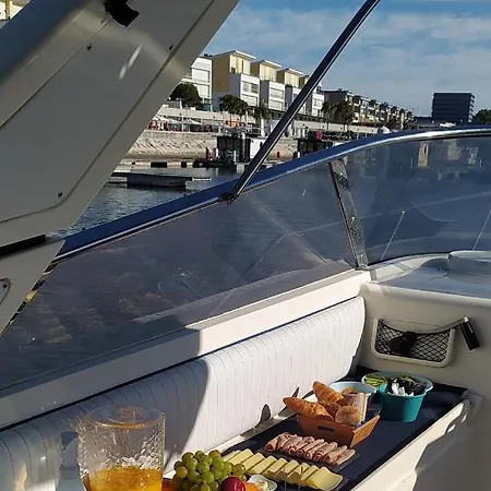 Luxury Yacht In Botel *